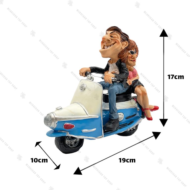 مجسمه مرد و زن موتور سوار