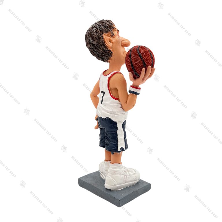 مجسمه بسکتبالیست