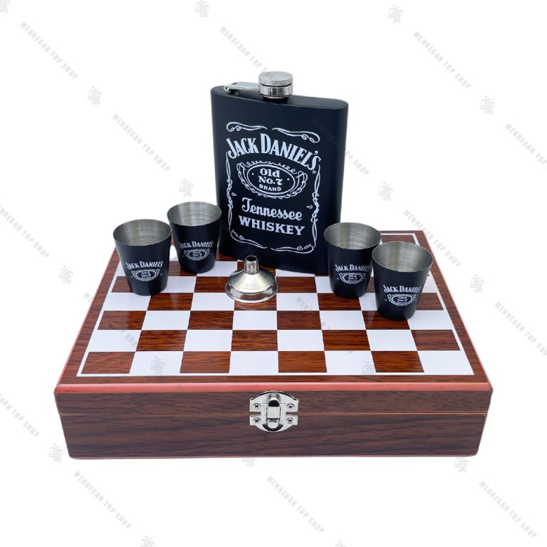 ست شطرنج و فلاسک جیبی طرح جک دنیل